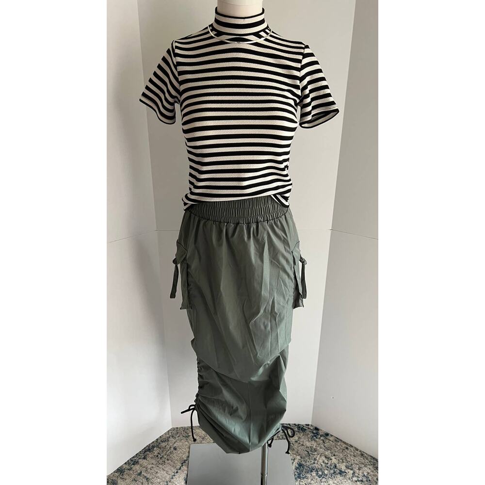 AKIRA Olive Utility Skirt Size Small